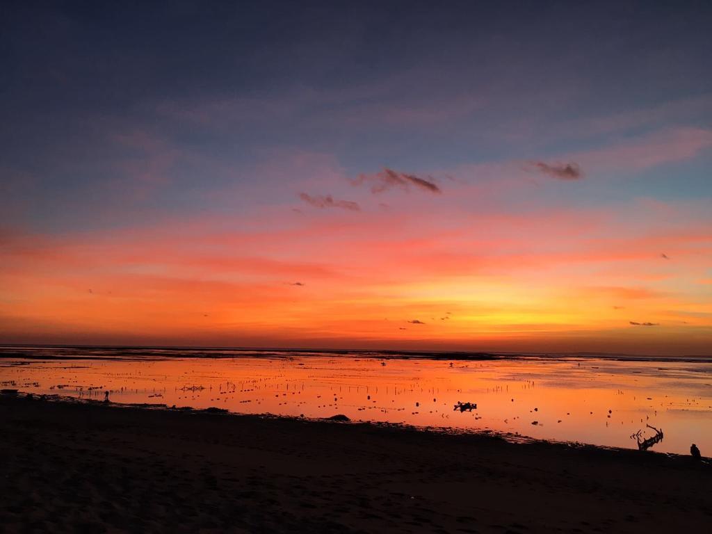 Berawa Beach Surfstay Чангу Экстерьер фото